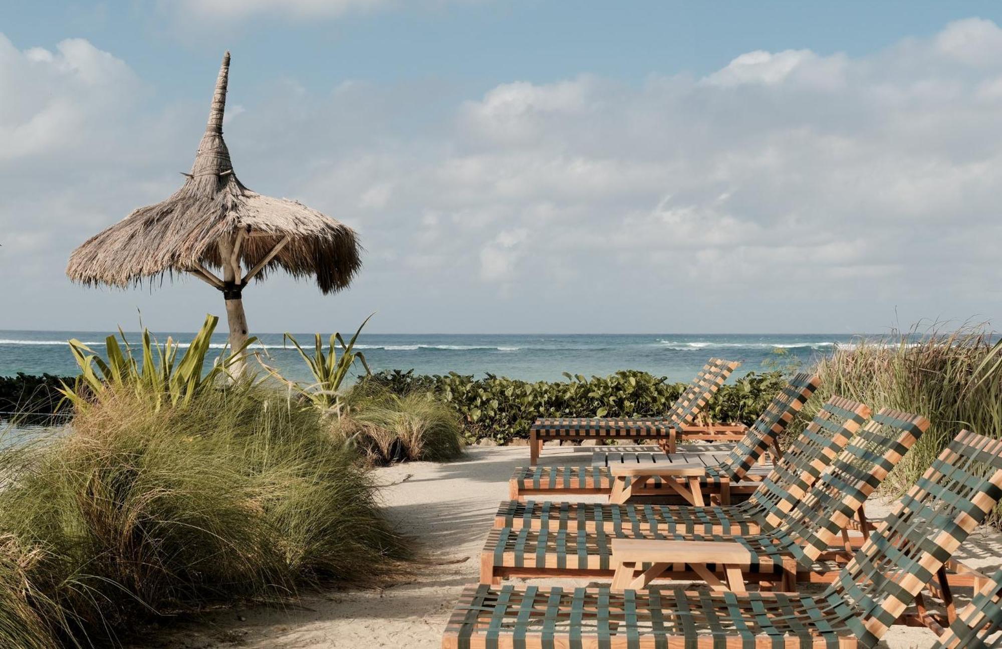 Amber Lombok Beach Resort Selong Belanak Exterior foto