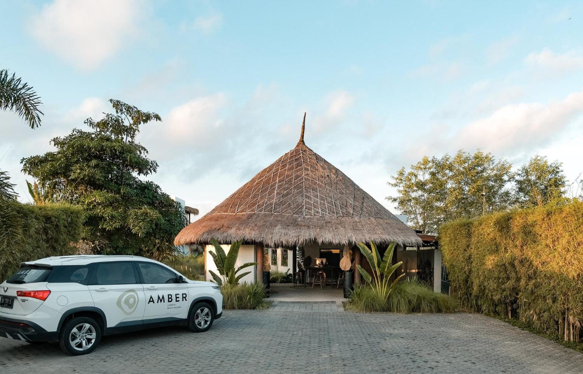 Amber Lombok Beach Resort Selong Belanak Exterior foto